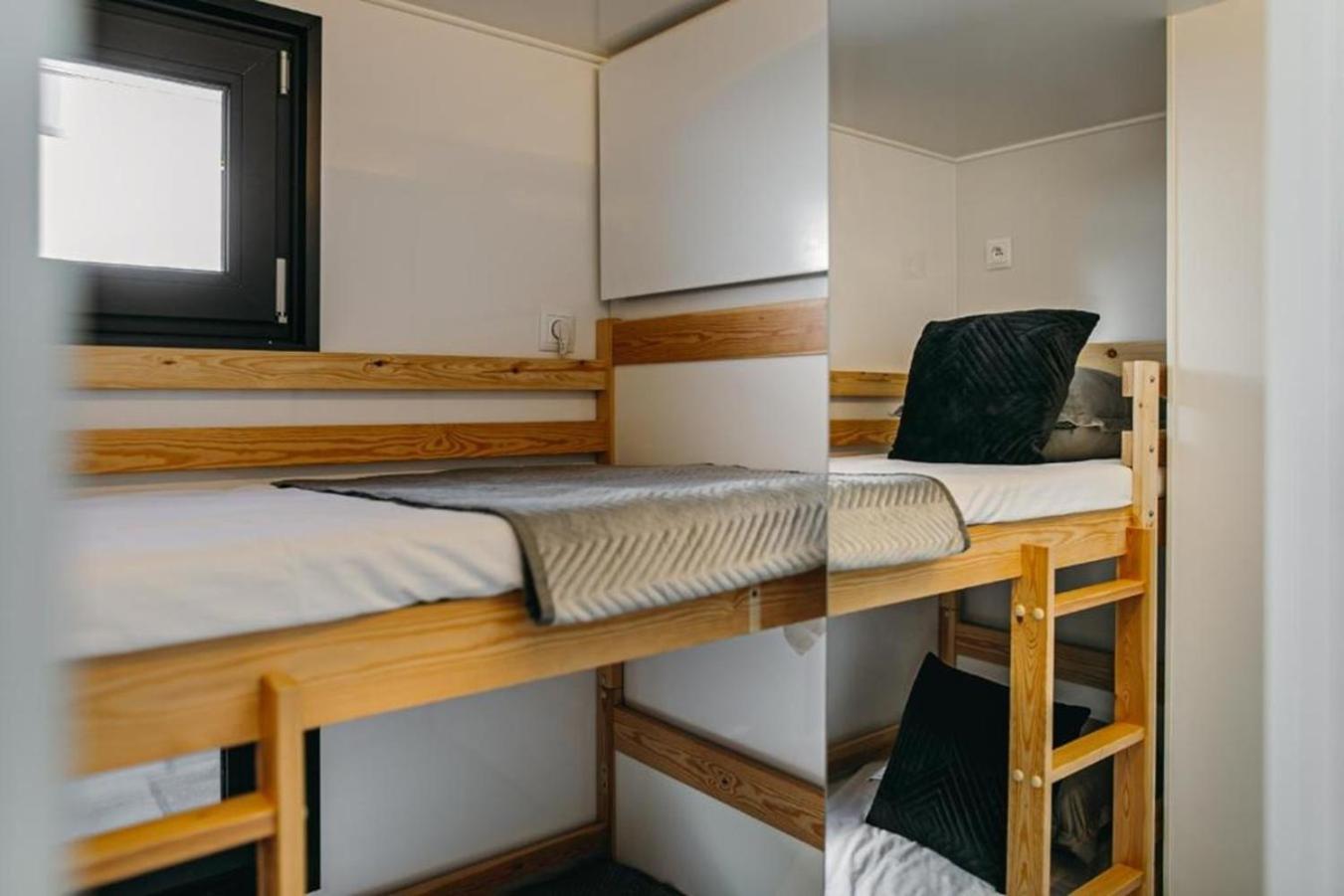 Grand Ht Houseboats - Domki Na Wodzie - Sauna, Jacuzzi, Kominek Mielno  Ngoại thất bức ảnh